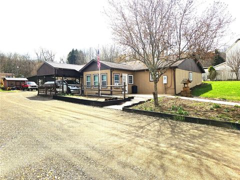 Photo of 204 Cambria Ave, Avonmore, PA 15618 (MLS # 1746540)