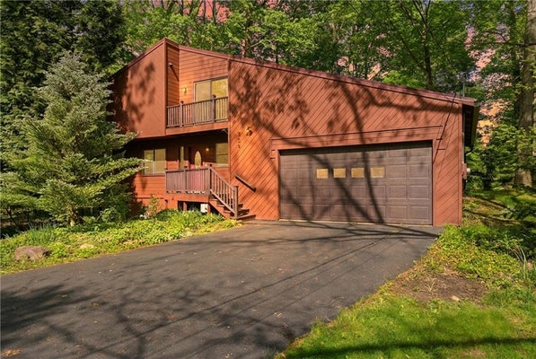 909 APACHE TRL, MERCER, PA 16137 - Image 29d87d9cdcdb4c02e4d2c1baeabaa5f7/2640463402