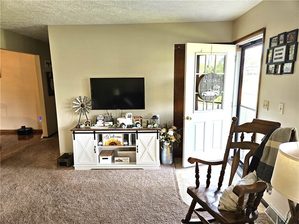 Center Twp/Homer Cty, Pennsylvania 15731, United States, 3 Bedrooms Bedrooms, ,2 BathroomsBathrooms,Residential,Pending,125476