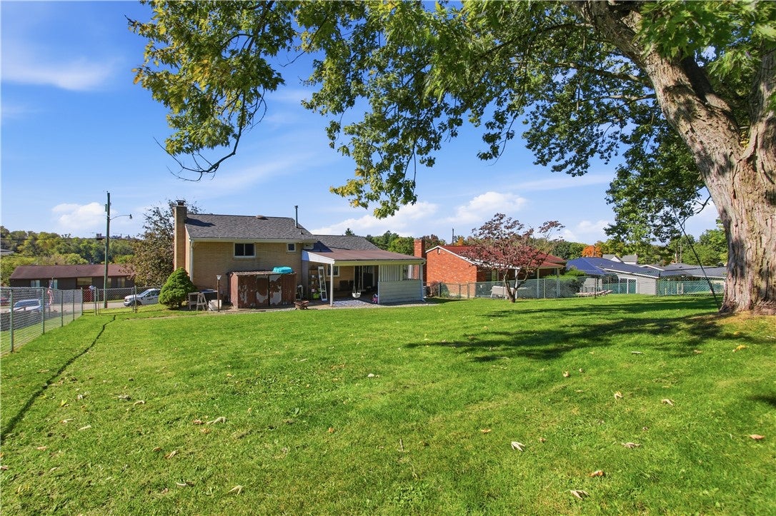 65 Lee Ave