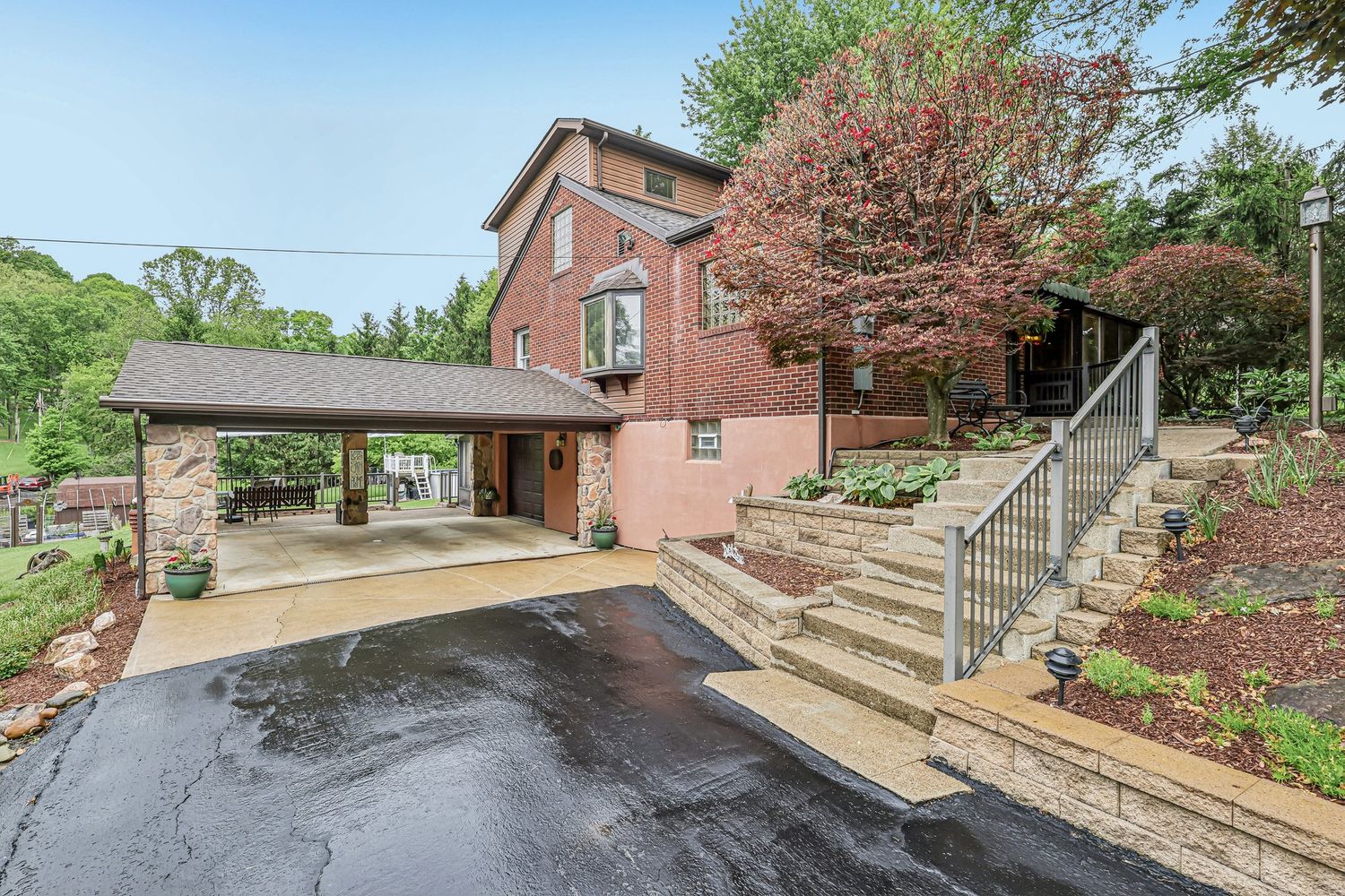 529 Utopia Road