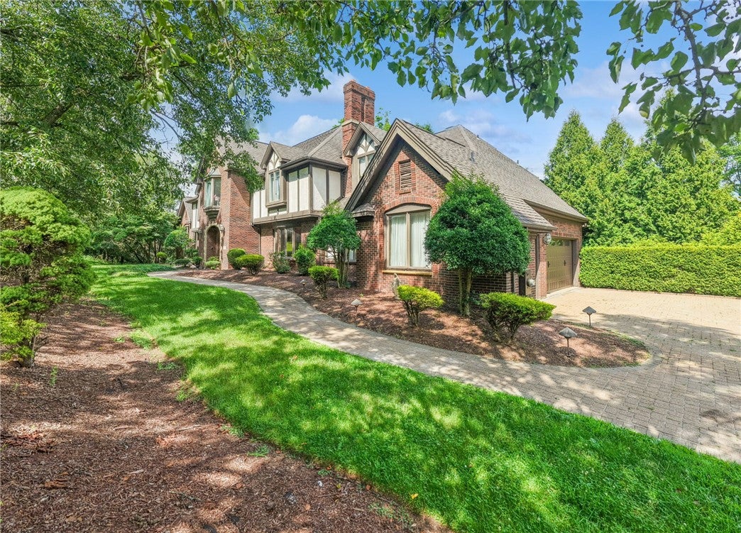 326 Red Oak Ct