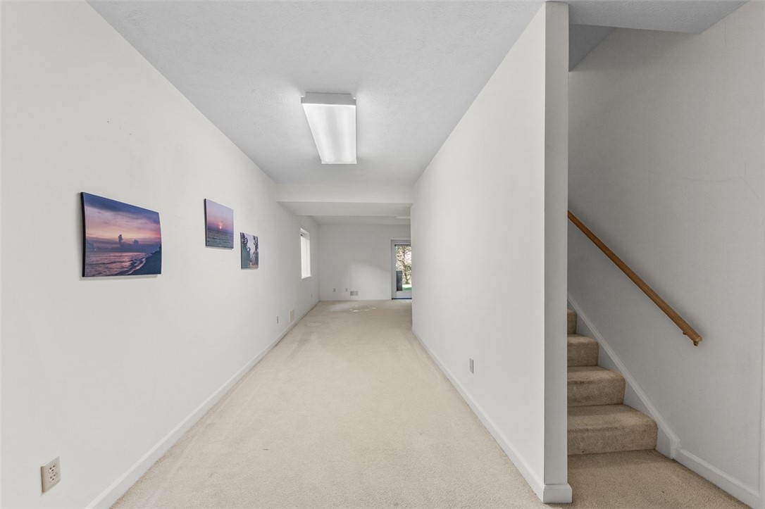 Murrysville, Pennsylvania 15668, United States, 4 Bedrooms Bedrooms, ,4 BathroomsBathrooms,Residential,Contingent,213568