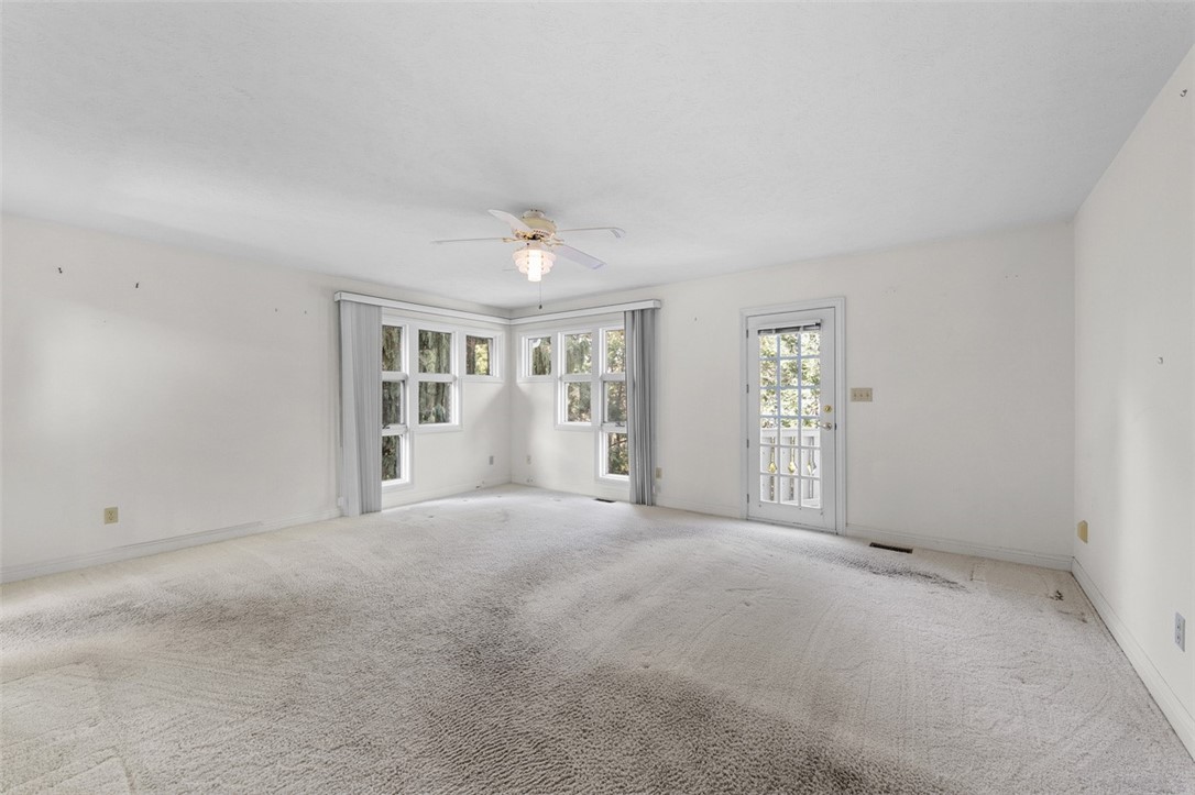 Murrysville, Pennsylvania 15668, United States, 4 Bedrooms Bedrooms, ,4 BathroomsBathrooms,Residential,Contingent,213568