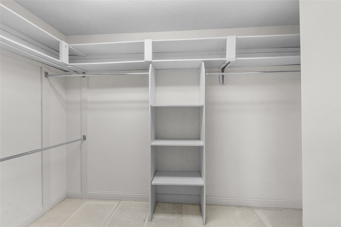 Murrysville, Pennsylvania 15668, United States, 4 Bedrooms Bedrooms, ,4 BathroomsBathrooms,Residential,Contingent,213568