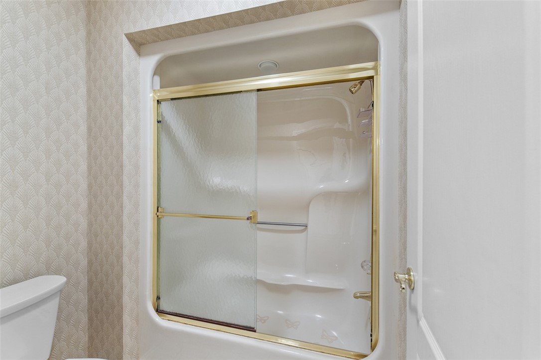 Murrysville, Pennsylvania 15668, United States, 4 Bedrooms Bedrooms, ,4 BathroomsBathrooms,Residential,Contingent,213568