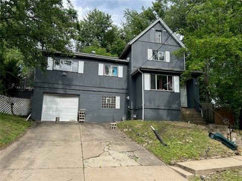 Homes For Sale - 1812 Maplewood Ave Ave<br/> Homewood Brushton, PA 15221