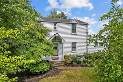 221 Springer Moon/Crescent Twp PA 15108