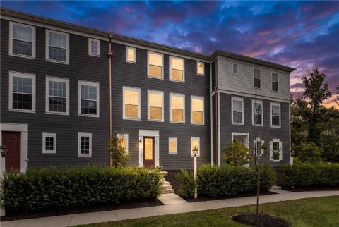 Townhouse For Sale - 503 Stallings Ln Ln<br/> Cranberry Twp, PA 16066
