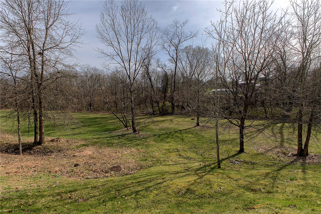 143 Manor View Drive, Manor, Pennsylvania image 31
