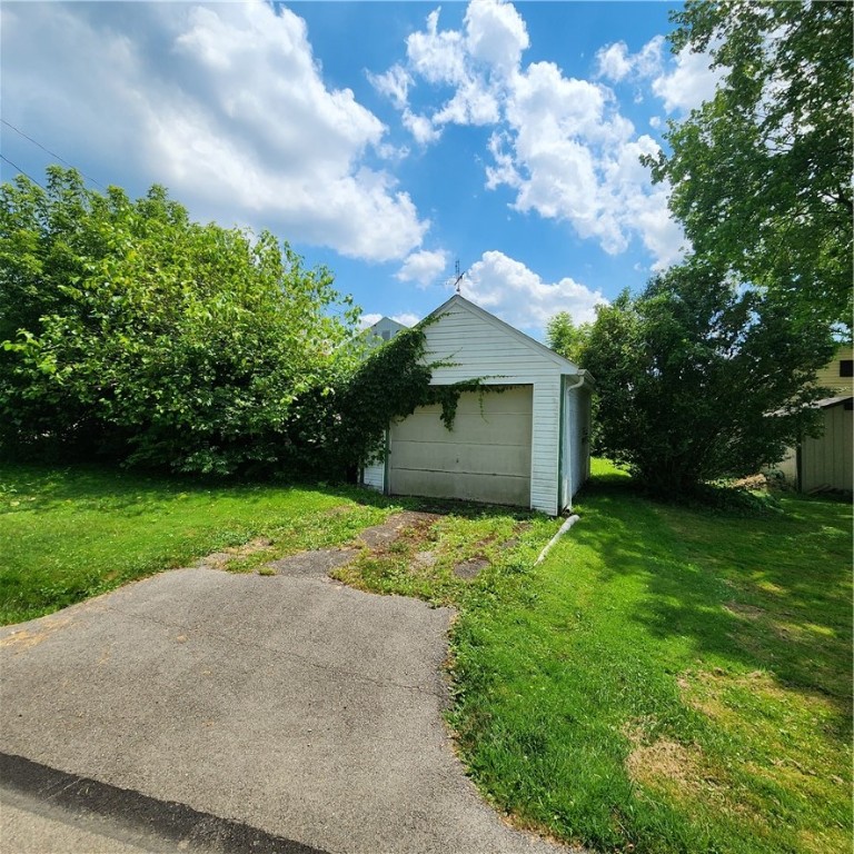 New Castle, Pennsylvania 16101, United States, 3 Bedrooms Bedrooms, ,1 BathroomBathrooms,Residential,Active,170915