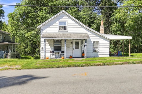 Homes For Sale - 416 Snyder St<br/> Connellsville, PA 15425