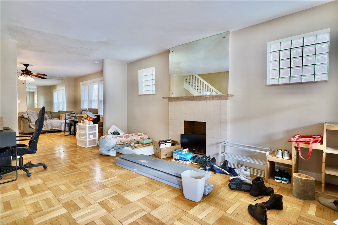 Squirrel Hill, Pennsylvania 15217, United States, 4 Bedrooms Bedrooms, ,2 BathroomsBathrooms,Residential,Active,177654