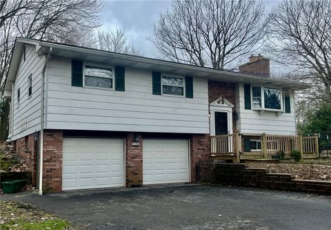 346 Mahood Rd Center Twp - BUT PA 16001