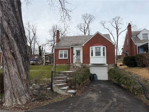 Photo of 315 Caperton St, Pittsburgh, PA 15210 (MLS # 1735090)