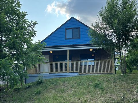 Photo of 1840 Fair Acres Ave, Pittsburgh, PA 15216 (MLS # 1737126)