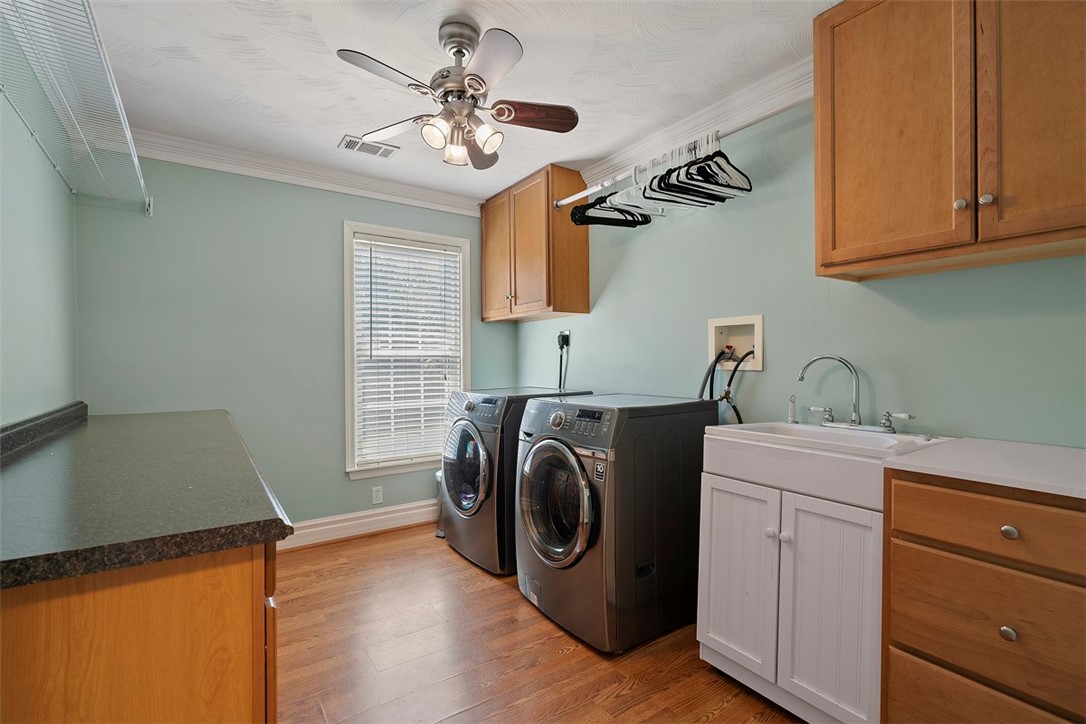 Richland, Pennsylvania 15044, United States, 3 Bedrooms Bedrooms, ,3 BathroomsBathrooms,Residential,Active,195357