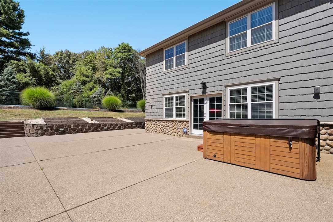 Richland, Pennsylvania 15044, United States, 3 Bedrooms Bedrooms, ,3 BathroomsBathrooms,Residential,Active,195357