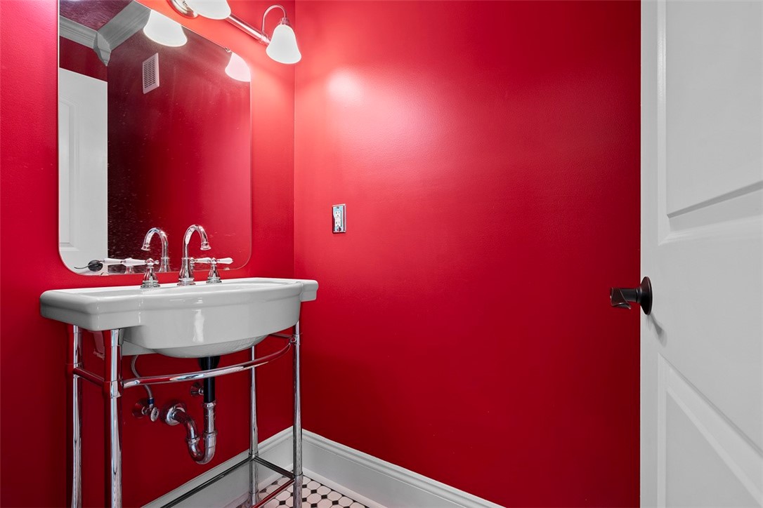 Richland, Pennsylvania 15044, United States, 3 Bedrooms Bedrooms, ,3 BathroomsBathrooms,Residential,Active,195357