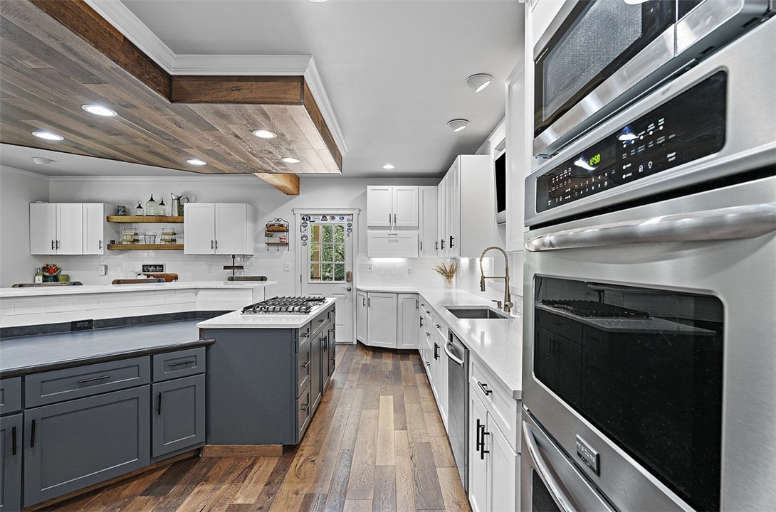 Richland, Pennsylvania 15044, United States, 3 Bedrooms Bedrooms, ,3 BathroomsBathrooms,Residential,Active,195357