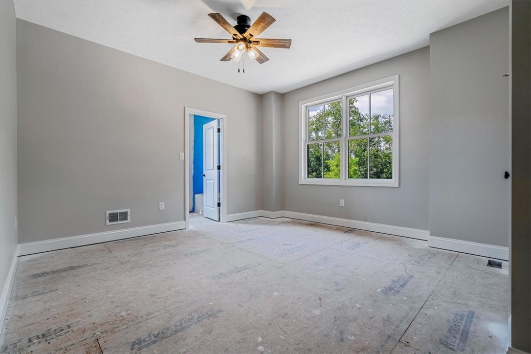 Cecil, Pennsylvania 15317, United States, 3 Bedrooms Bedrooms, ,3 BathroomsBathrooms,Residential,Active,194534