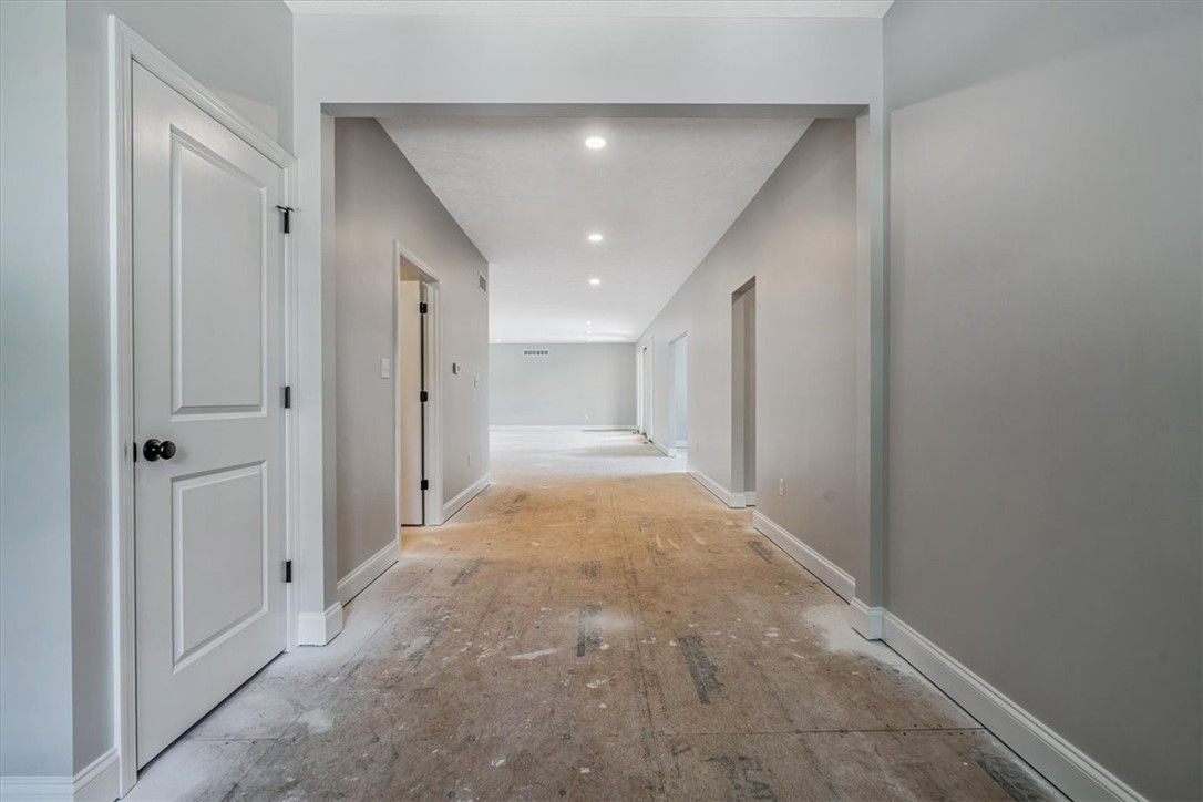 Cecil, Pennsylvania 15317, United States, 3 Bedrooms Bedrooms, ,3 BathroomsBathrooms,Residential,Active,194534