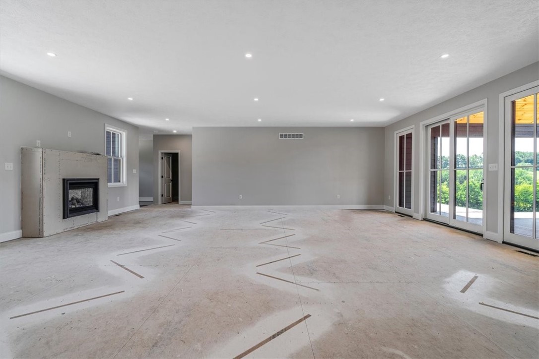 Cecil, Pennsylvania 15317, United States, 3 Bedrooms Bedrooms, ,3 BathroomsBathrooms,Residential,Active,194534