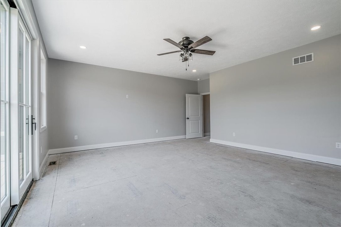 Cecil, Pennsylvania 15317, United States, 3 Bedrooms Bedrooms, ,3 BathroomsBathrooms,Residential,Active,194534