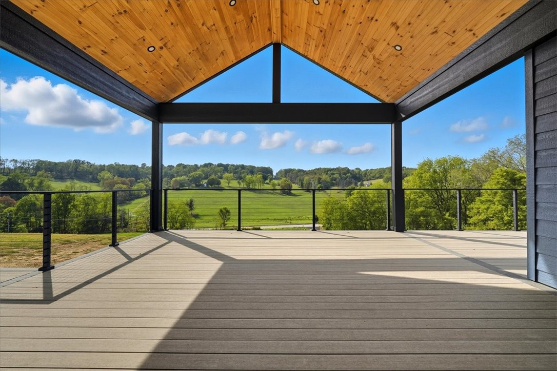 Cecil, Pennsylvania 15317, United States, 3 Bedrooms Bedrooms, ,3 BathroomsBathrooms,Residential,Active,194534