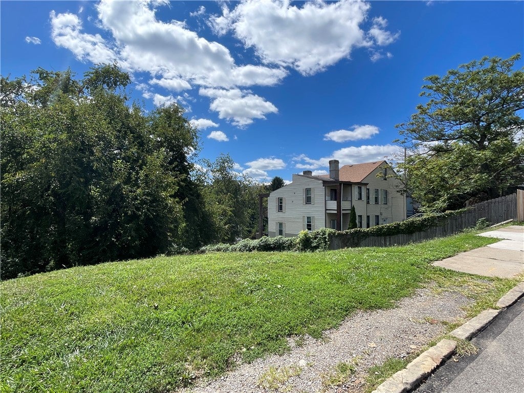 2806 Cobden