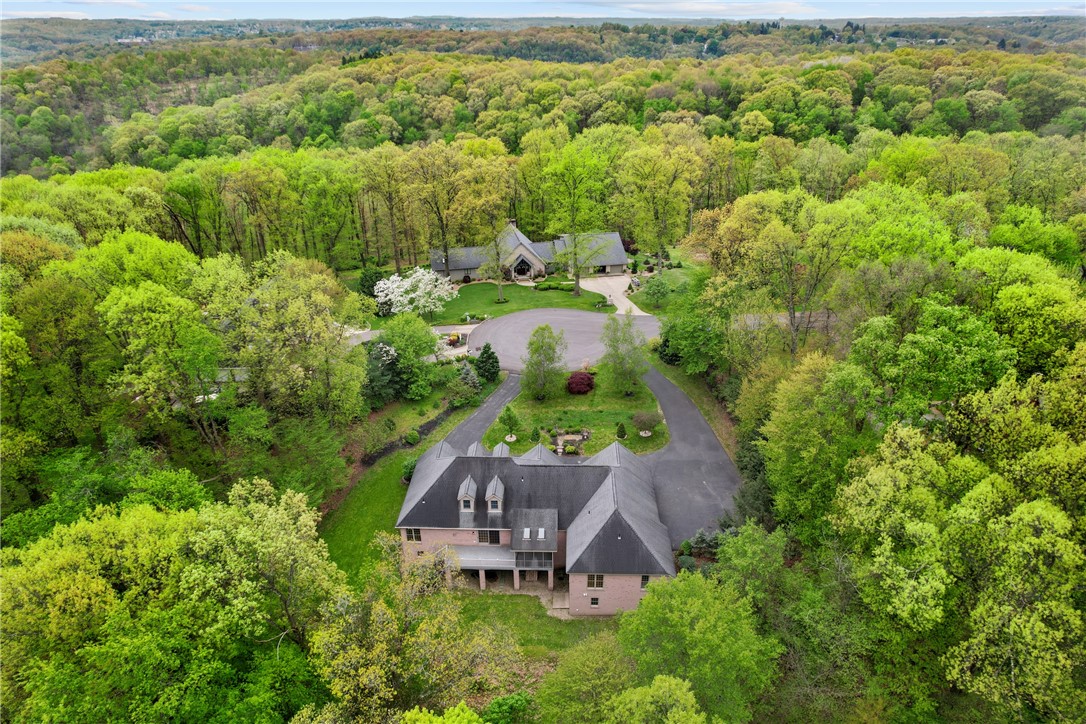 Center Twp - But, Pennsylvania 16001, United States, 4 Bedrooms Bedrooms, ,5 BathroomsBathrooms,Residential,Active,18177