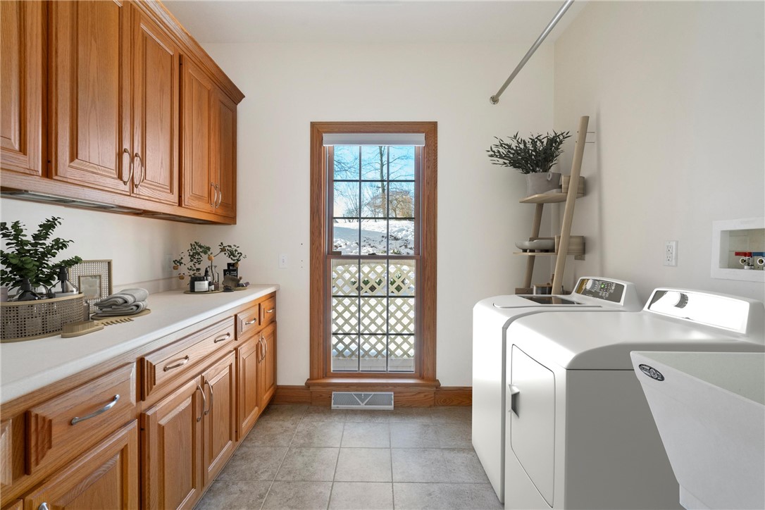 Center Twp - But, Pennsylvania 16001, United States, 4 Bedrooms Bedrooms, ,5 BathroomsBathrooms,Residential,Active,18177