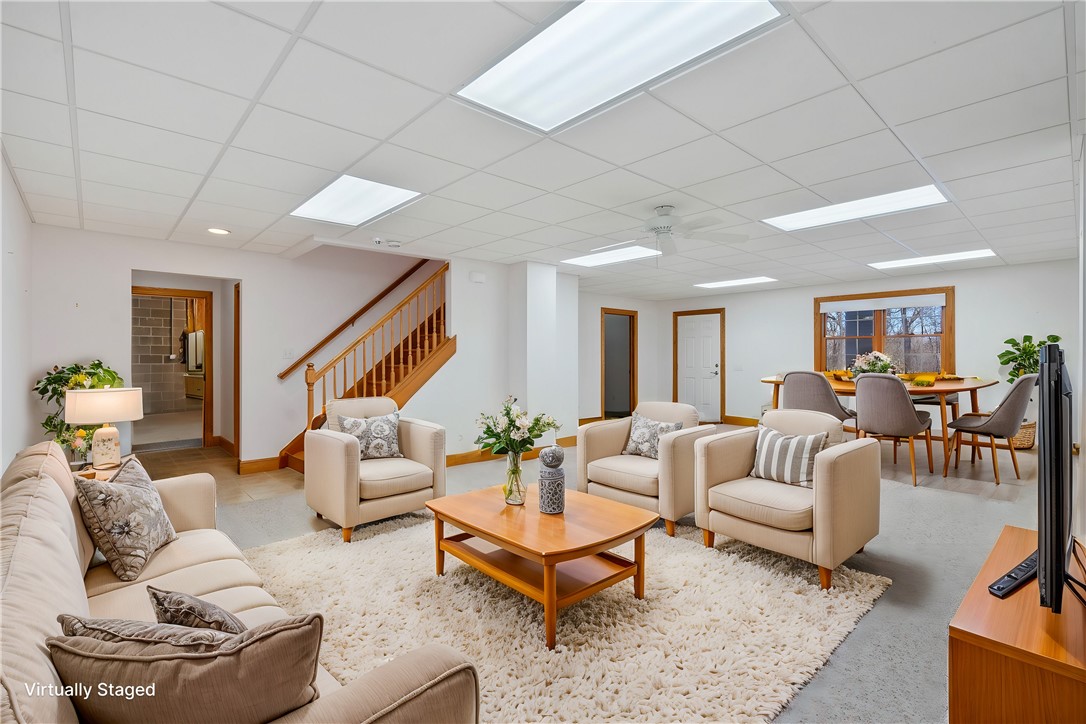 Center Twp - But, Pennsylvania 16001, United States, 4 Bedrooms Bedrooms, ,5 BathroomsBathrooms,Residential,Active,18177