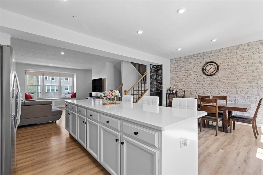 4012 Crown Drive Dr, South Park, Pennsylvania image 7