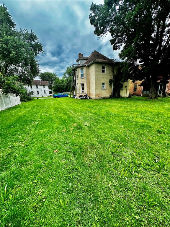 New Castle, Pennsylvania 16101, United States, ,1 BathroomBathrooms,Residential,Active,52463