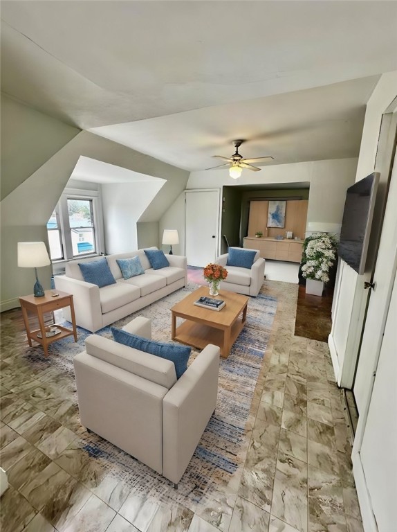 New Castle, Pennsylvania 16101, United States, ,1 BathroomBathrooms,Residential,Active,52463