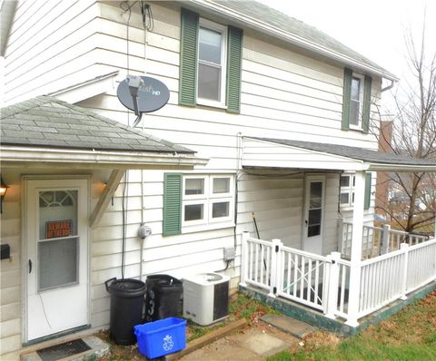 Photo of 635 Rear Wood St, California, PA 15419 (MLS # 1731911)