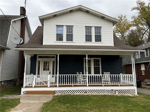 Photo of 321 Mercer St, Butler, PA 16001 (MLS # 1727156)