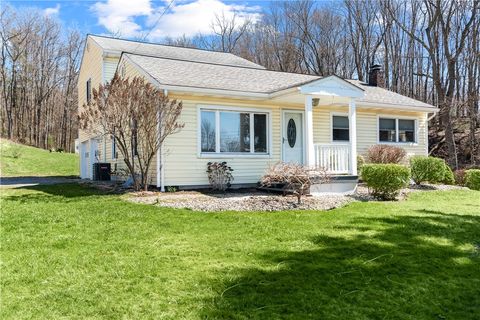 Photo of 1245 Mars Evans City Rd, Evans City, PA 16033 (MLS # 1724446)