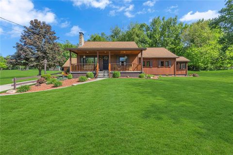 Photo of 2085 Frew Mill Rd, New Castle, PA 16101 (MLS # 1759470)