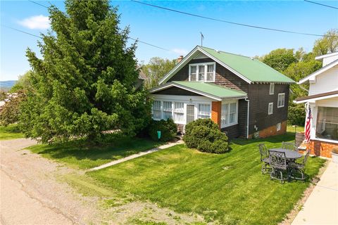 822 Main Street Addison Boro PA 15411