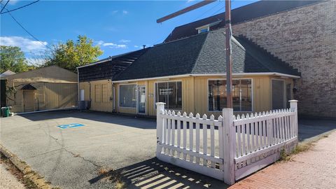 Photo of 1204 Merchant St, Ambridge, PA 15003 (MLS # 1726542)