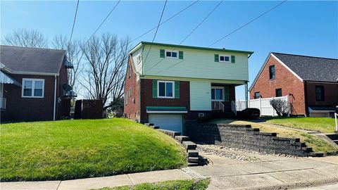 Photo of 907 Jefferson Ave, Natrona Heights, PA 15065 (MLS # 1747394)
