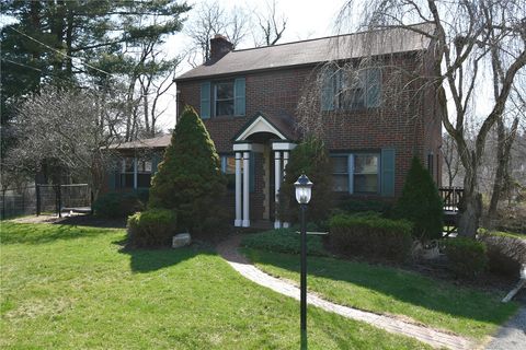 Photo of 110 Thames Pl, Pittsburgh, PA 15241 (MLS # 1743775)