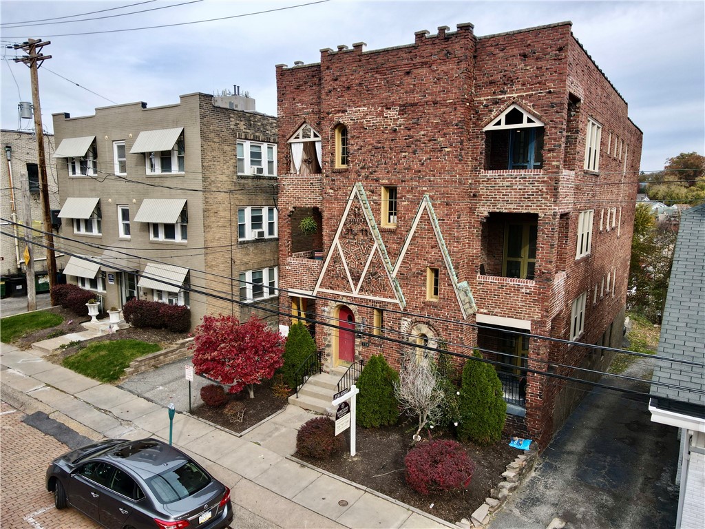 Mt. Lebanon, Pennsylvania 15228, United States, 1 Bedroom Bedrooms, ,1 BathroomBathrooms,Residential,Active,85048