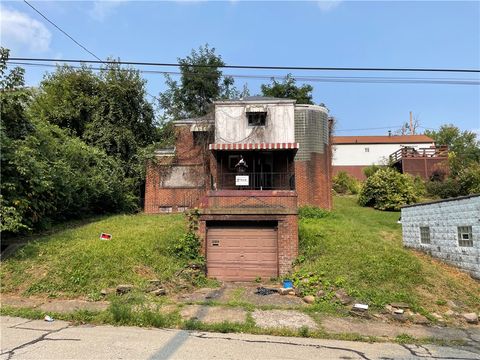 Vacant Land For Sale - 203 Elm St St<br/> Clairton, PA 15025