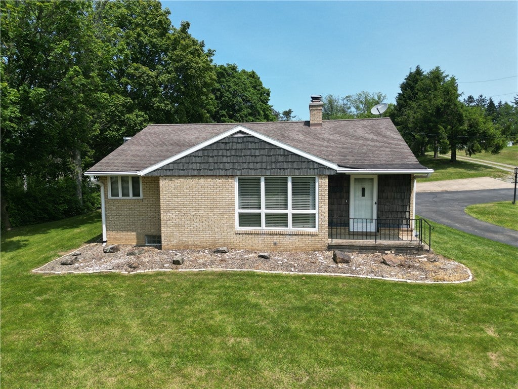 721 Herman Road Rd, Summit Twp, PA 16002 - MLS 1704382 - Berkshire ...