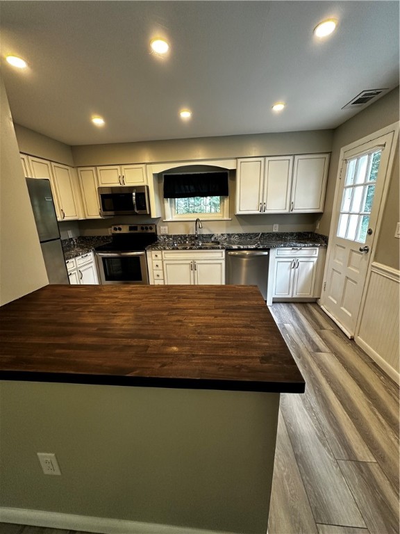 Neshannock Twp, Pennsylvania 16105, United States, 2 Bedrooms Bedrooms, ,1 BathroomBathrooms,Residential,Active,48957
