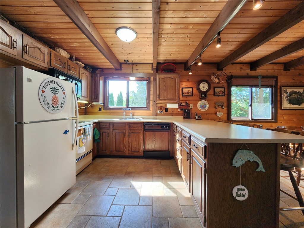 Jackson Twp - Mer, Pennsylvania 16137, United States, 3 Bedrooms Bedrooms, ,3 BathroomsBathrooms,Residential,Active,126514