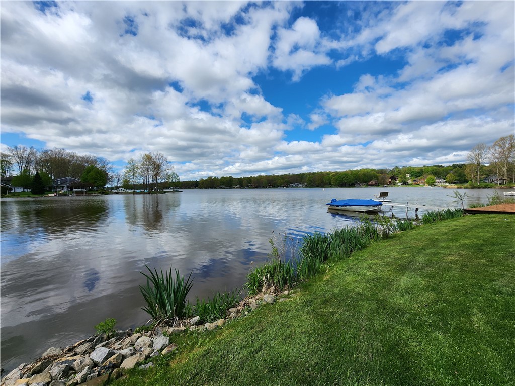 Jackson Twp - Mer, Pennsylvania 16137, United States, 3 Bedrooms Bedrooms, ,3 BathroomsBathrooms,Residential,Active,126514